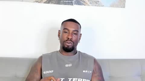 Snapshot of tyron_rulers chatting on February 10, 2026, 2:04 am Dvid Rullers online show from February 10, 2026, 2:04 am