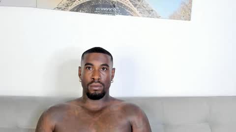 Snapshot of tyron_rulers chatting on February 11, 2026, 10:48 pm Dvid Rullers online show from February 11, 2026, 10:48 pm