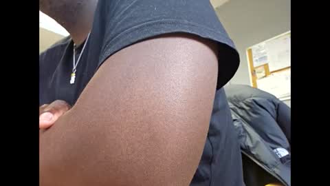 Snapshot of tyroneall chatting on October 30, 2025, 2:07 pm tyroneall online show from October 30, 2025, 2:07 pm