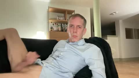 Snapshot of tyronev70 chatting on October 9, 2025, 4:49 pm Ty online show from October 9, 2025, 4:49 pm