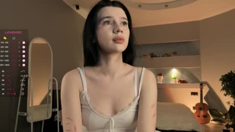 Lili online show from February 16, 2025, 9:27 pm