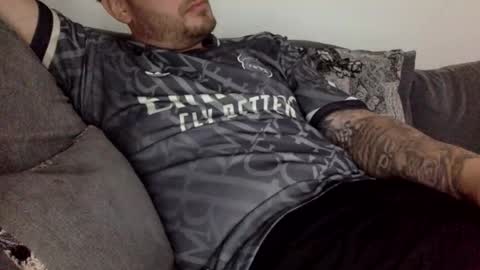 ukboy08x online show from September 20, 2025, 11:33 am