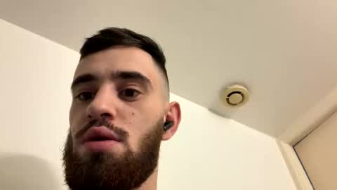 ullullull online show from November 12, 2025, 12:16 pm