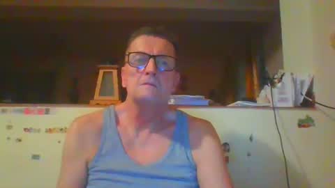 ulmeni4 online show from February 8, 2026, 8:12 pm