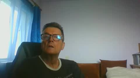 ulmeni4 online show from June 4, 2026, 2:45 pm