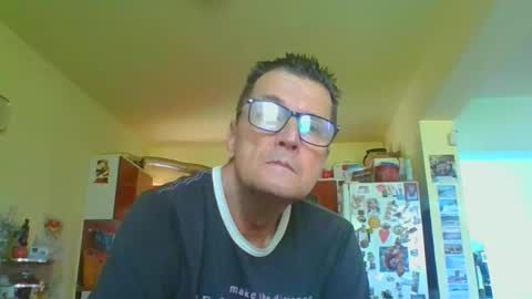 ulmeni4 online show from June 7, 2026, 8:29 am
