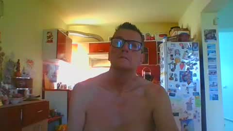 ulmeni4 online show from June 24, 2026, 5:06 am
