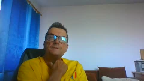 ulmeni4 online show from July 13, 2026, 4:15 am