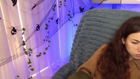 Ulyana online show from November 6, 2025, 5:41 am