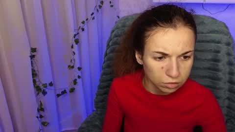 Ulyana online show from December 3, 2025, 5:26 am