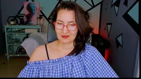 UnaTera online show from February 8, 2026, 9:13 am