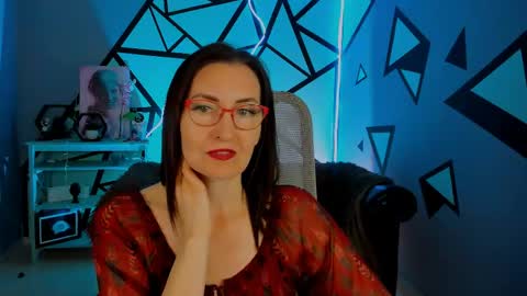 UnaTera online show from April 19, 2026, 5:29 am