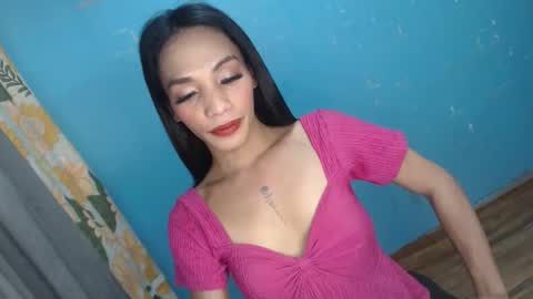 Snapshot of uncut_queen chatting on September 24, 2025, 1:53 am LOVELY JANE online show from September 24, 2025, 1:53 am