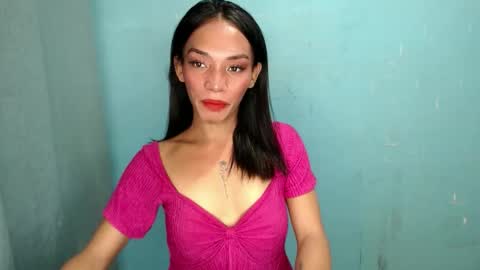 Snapshot of uncut_queen chatting on November 27, 2025, 1:18 am LOVELY JANE online show from November 27, 2025, 1:18 am