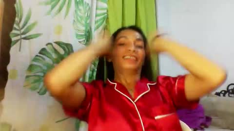 Snapshot of uncut_queen chatting on December 1, 2025, 9:47 am LOVELY JANE online show from December 1, 2025, 9:47 am