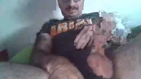 Snapshot of uncutgems818 chatting on December 5, 2025, 3:09 pm uncutgems818 online show from December 5, 2025, 3:09 pm