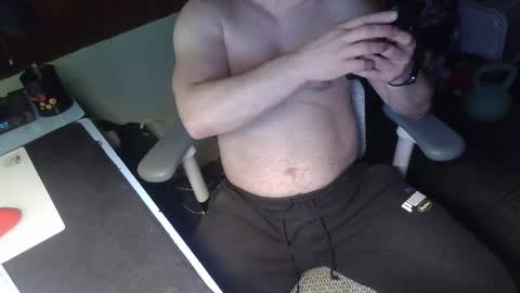 Under the desk online show from April 9, 2026, 1:05 pm