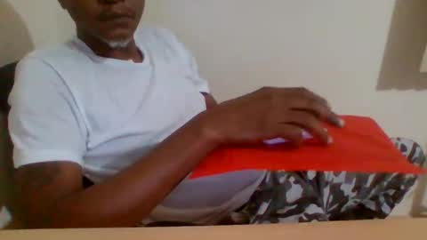 mrfck4lngr online show from May 19, 2026, 10:10 am