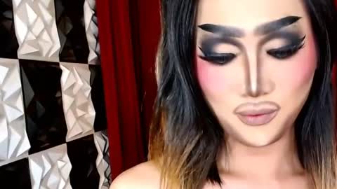 QUEEN RUBY online show from June 23, 2026, 8:01 am