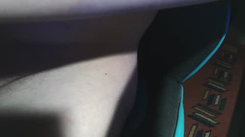 Snapshot of ungcouple21 chatting on December 6, 2024, 7:10 am ungcouple21 online show from December 6, 2024, 7:10 am