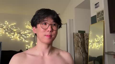 Snapshot of unhingedwang chatting on November 3, 2025, 11:04 pm wang online show from November 3, 2025, 11:04 pm