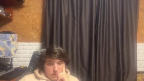 Snapshot of unholy_heat chatting on October 28, 2025, 10:23 pm Anri online show from October 28, 2025, 10:23 pm