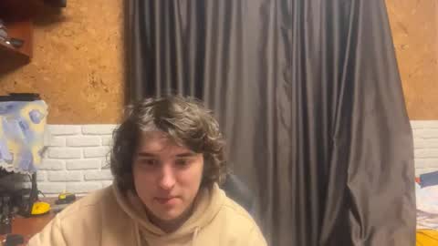 Snapshot of unholy_heat chatting on December 21, 2025, 10:28 pm Anri online show from December 21, 2025, 10:28 pm