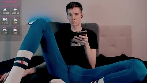 Snapshot of unholyhalo chatting on November 8, 2025, 3:45 pm Kyle online show from November 8, 2025, 3:45 pm