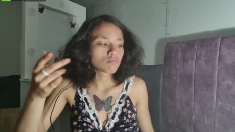 Unicornio online show from April 3, 2026, 2:20 am