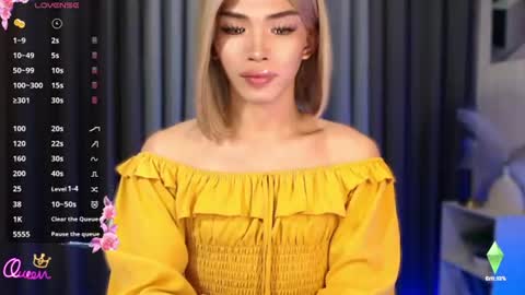 Miss Andrea online show from July 14, 2026, 8:52 am