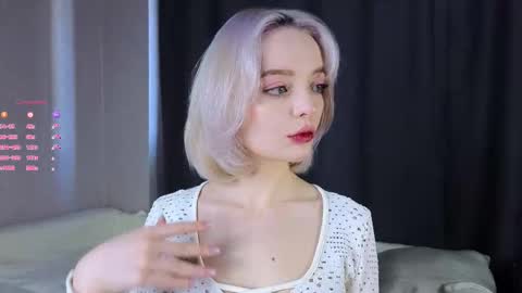 Snapshot of unknownstatus chatting on October 19, 2025, 3:07 am ShizukaShizuSHIZ online show from October 19, 2025, 3:07 am