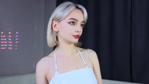 Snapshot of unknownstatus chatting on October 22, 2025, 3:07 am ShizukaShizuSHIZ online show from October 22, 2025, 3:07 am