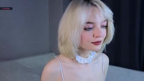 Snapshot of unknownstatus chatting on November 3, 2025, 5:31 am ShizukaShizuSHIZ online show from November 3, 2025, 5:31 am