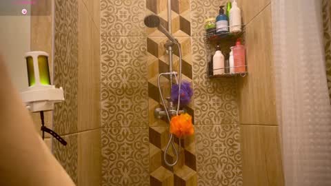 Snapshot of unnabella chatting on January 28, 2025, 11:07 pm UnnaBella online show from January 28, 2025, 11:07 pm