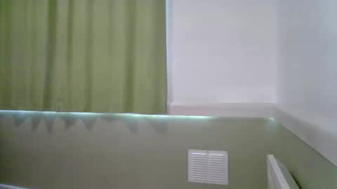 Snapshot of unshavenhornybee4u2 chatting on November 9, 2025, 10:02 am Unshavenhornybee4u2 online show from November 9, 2025, 10:02 am