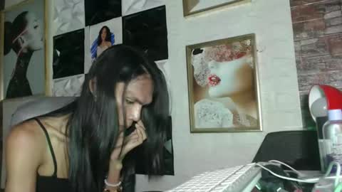 Snapshot of ur_chrizzy_fav chatting on October 20, 2025, 5:57 pm chrizzy online show from October 20, 2025, 5:57 pm