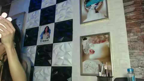 Snapshot of ur_chrizzy_fav chatting on November 3, 2025, 5:36 pm chrizzy online show from November 3, 2025, 5:36 pm