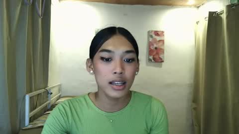 Snapshot of ur_dazzlingmorenaxx chatting on July 28, 2026, 2:13 pm ur_dazzlingmorenaxx online show from July 28, 2026, 2:13 pm