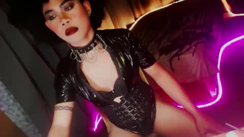 Snapshot of ur_dominatrix chatting on November 30, 2025, 5:11 am MISS ANNA online show from November 30, 2025, 5:11 am