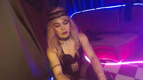 MISS ANNA online show from January 16, 2026, 11:53 pm