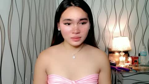 Snapshot of ur_innocent_girlx chatting on October 11, 2025, 2:11 am QUEENSY online show from October 11, 2025, 2:11 am