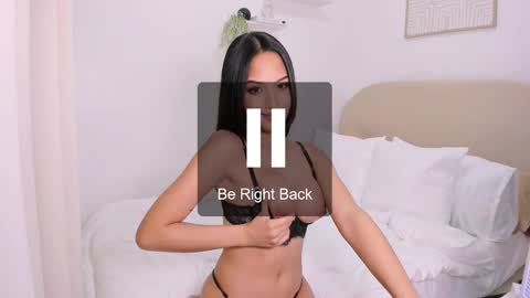 Snapshot of ur_mija_veronica chatting on December 2, 2024, 6:32 pm Veronica Lodge online show from December 2, 2024, 6:32 pm