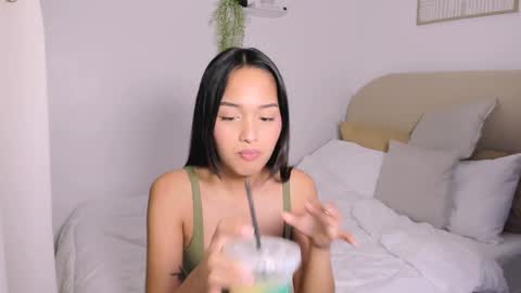 Snapshot of ur_mija_veronica chatting on December 10, 2024, 5:00 pm Veronica Lodge online show from December 10, 2024, 5:00 pm