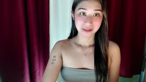 ur_rianlover online show from January 16, 2026, 3:10 am