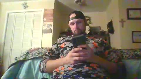 Snapshot of ur_zaddy4now chatting on February 13, 2025, 5:26 am ur_zaddy4now online show from February 13, 2025, 5:26 am