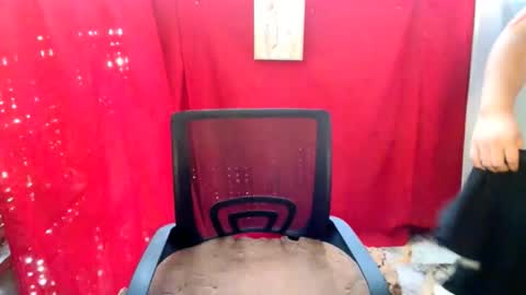 Snapshot of uramazingbomshel chatting on November 5, 2025, 4:56 am pretitit micole online show from November 5, 2025, 4:56 am