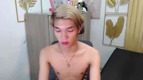 urasian_john20 online show from June 8, 2026, 4:13 am