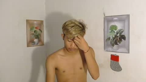 urasian_jomarie online show from March 27, 2026, 5:12 pm