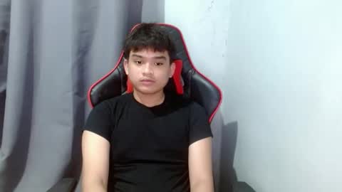 Snapshot of urasian_kentoyxx77 chatting on October 1, 2025, 2:23 pm Kentoy online show from October 1, 2025, 2:23 pm