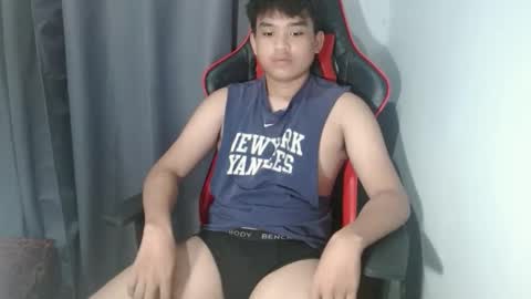 Snapshot of urasian_kentoyxx77 chatting on October 7, 2025, 5:54 pm Kentoy online show from October 7, 2025, 5:54 pm